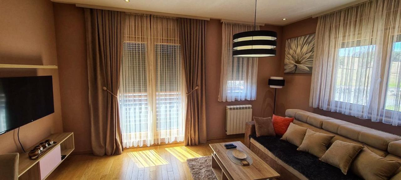 Apartment Ema *